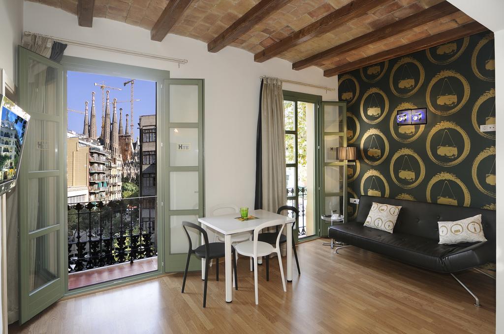 Apart-Suites Hostemplo Barcelona Exterior photo